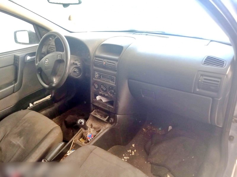 opel astra g sedán (t98) del año 2003