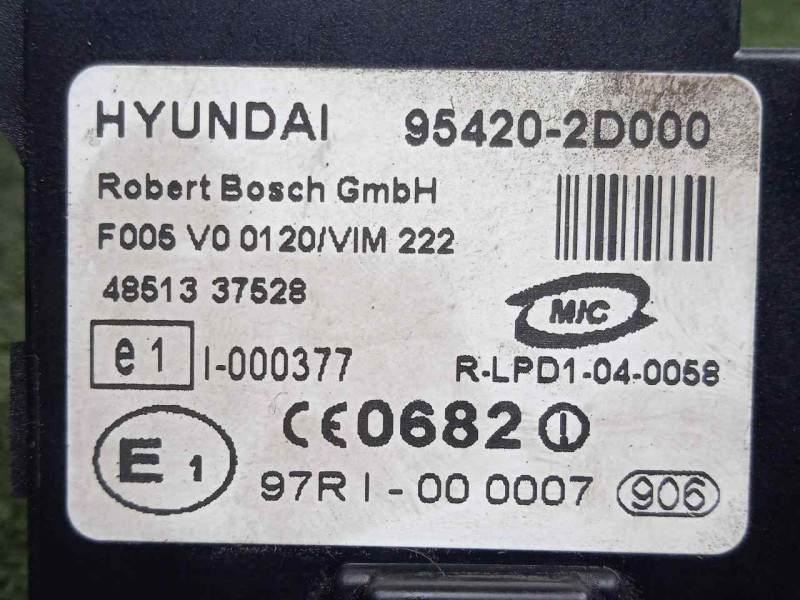 Recambio de antena para kia cerato 2.0 turbodiesel cat referencia OEM IAM 954202D000 - F00V00120 - 4851337528  