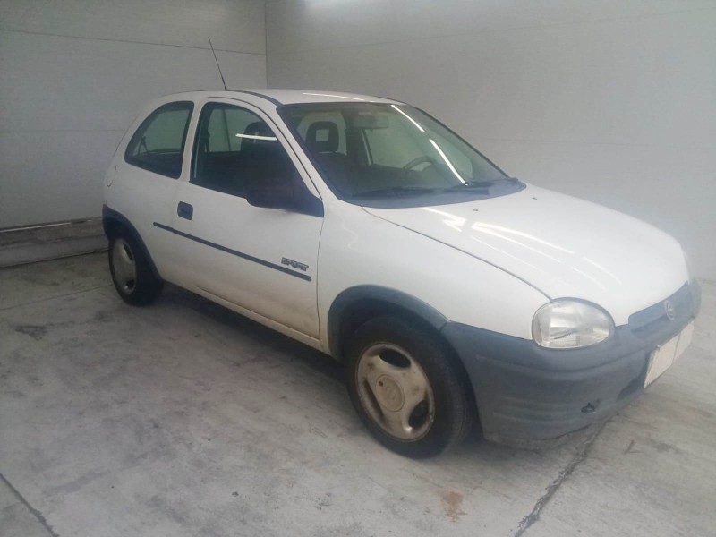 opel corsa b (s93) del año 1993
