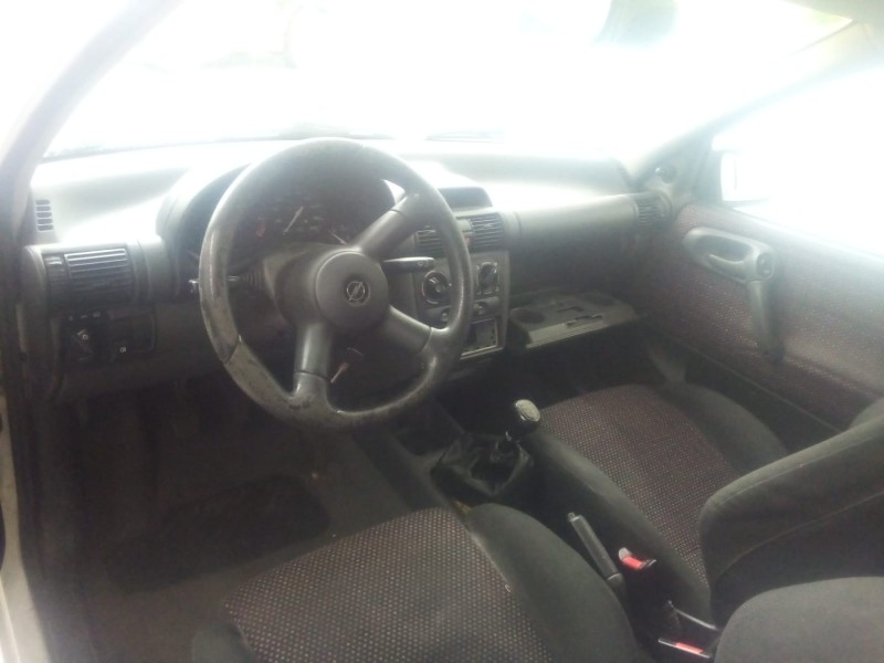 opel corsa b (s93) del año 1993