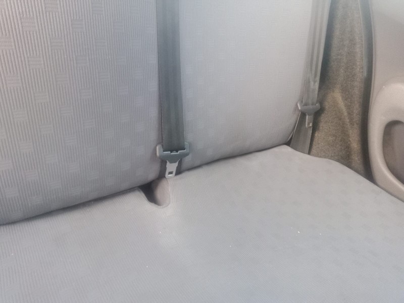 Recambio de cinturon seguridad trasero central para nissan micra iii (k12) 1.2 16v referencia OEM IAM   