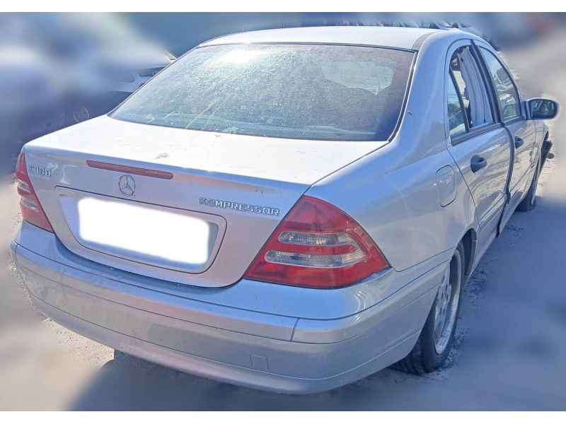mercedes-benz clase c (w203) del año 2001