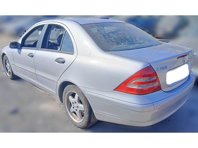 mercedes-benz clase c (w203) del año 2001