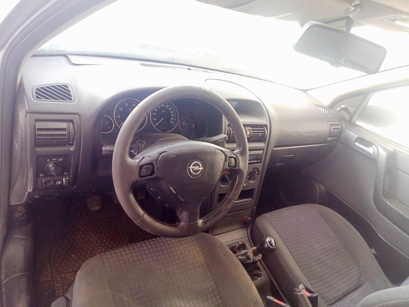 opel astra g hatchback (t98) del año 2004