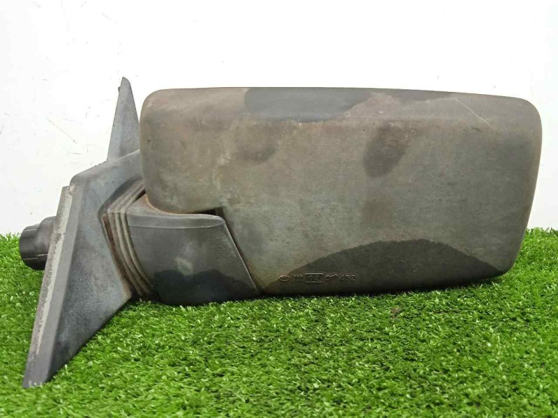 Recambio de retrovisor izquierdo para peugeot 505 berlina 2.5 turbodiesel referencia OEM IAM SIN REFERENCIA MANUAL NEGRO
