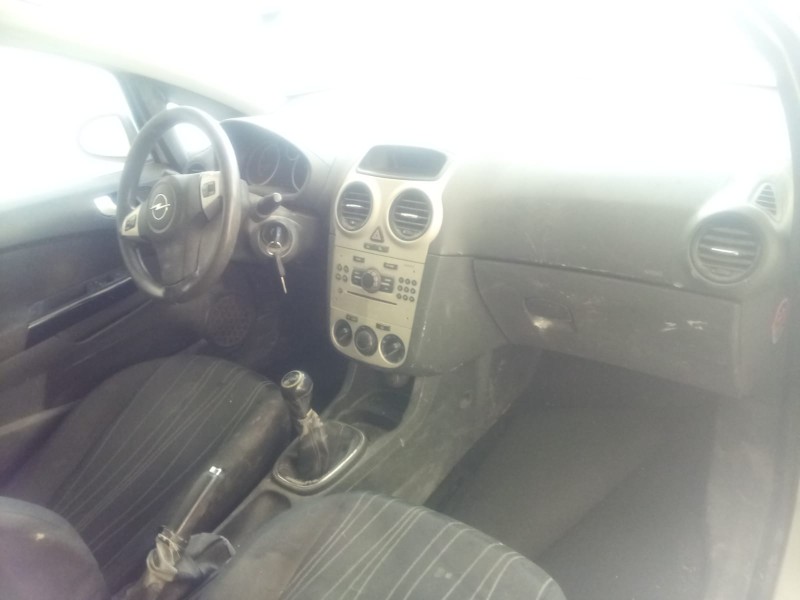 opel corsa d (s07) del año 2007