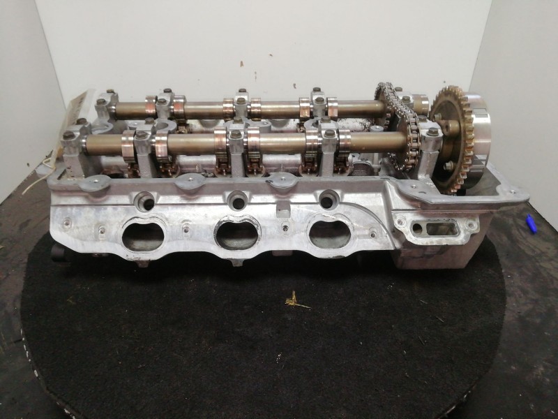 Recambio de culata para chrysler 300 m (lr) 2.7 cat referencia OEM IAM 04663697AB  