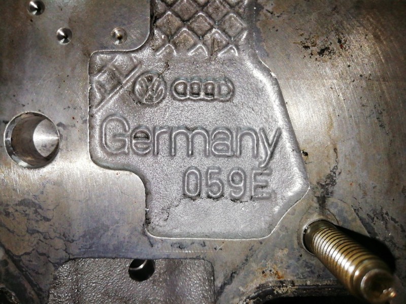 Recambio de culata para audi a4 b6 (8e2) 2.5 tdi quattro referencia OEM IAM 059E  