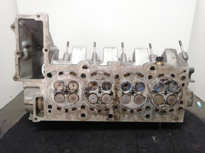 Recambio de culata para bmw serie 3 berlina (e46) 2.0 16v diesel cat referencia OEM IAM 22466019  