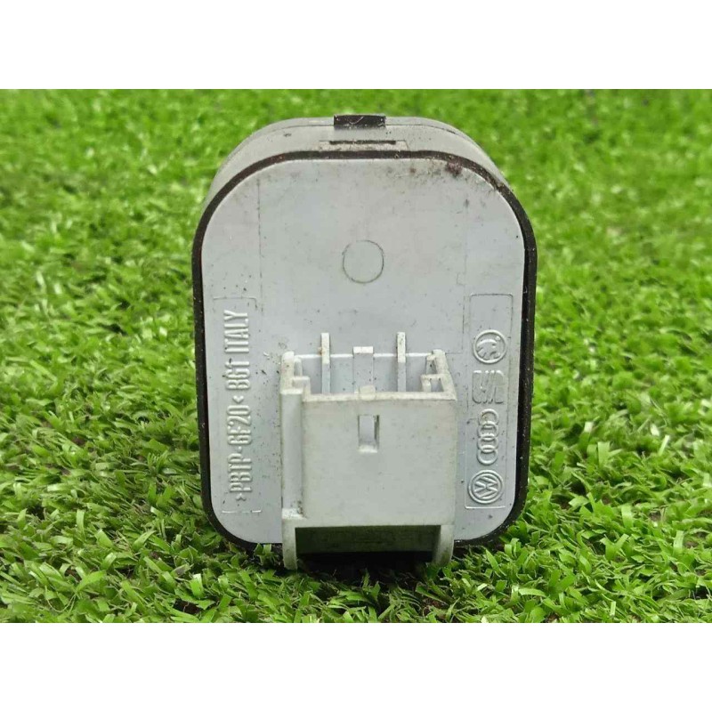 Recambio de mando retrovisor para audi a6 berlina (4f2) 3.0 v6 24v tdi referencia OEM IAM 8E0959565  