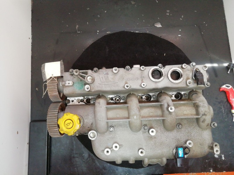 Recambio de culata para chrysler voyager iv (rg, rs) 2.5 crd referencia OEM IAM 90352046F  