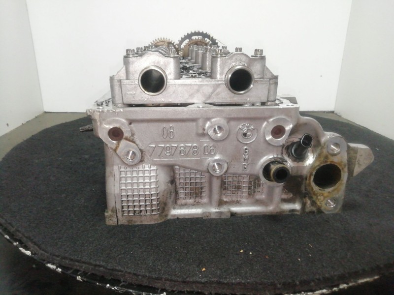 Recambio de culata para bmw 1 (e81) 118 d referencia OEM IAM 7797678 06 FALTA UN TAQUE 