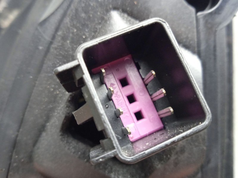 Recambio de retrovisor derecho para chevrolet cruze hatchback (j305) 2.0 cdi referencia OEM IAM 027379  