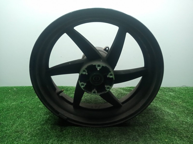 Recambio de llanta para hyosung gt 650i referencia OEM IAM  R17 TRASERA