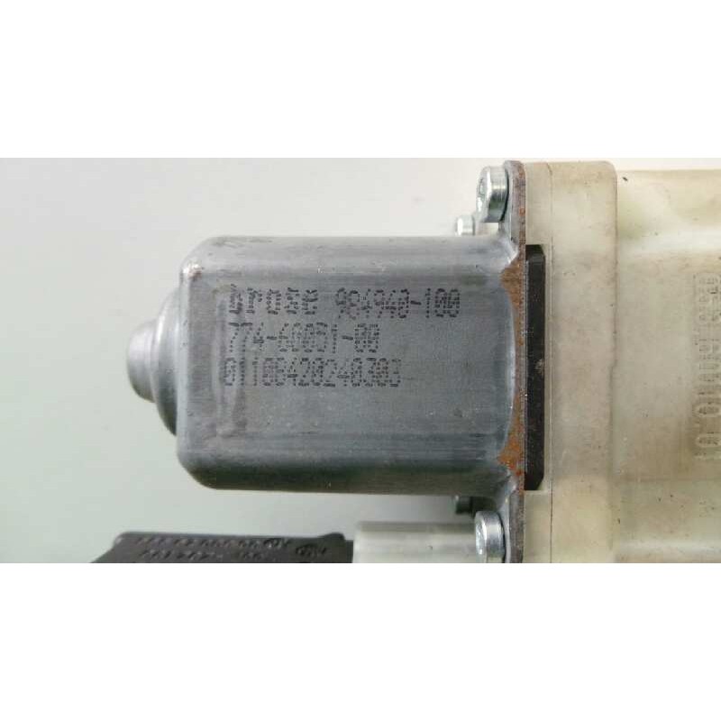 Recambio de motor elevalunas delantero izquierdo para citroën c4 coupe referencia OEM IAM 9681576780  