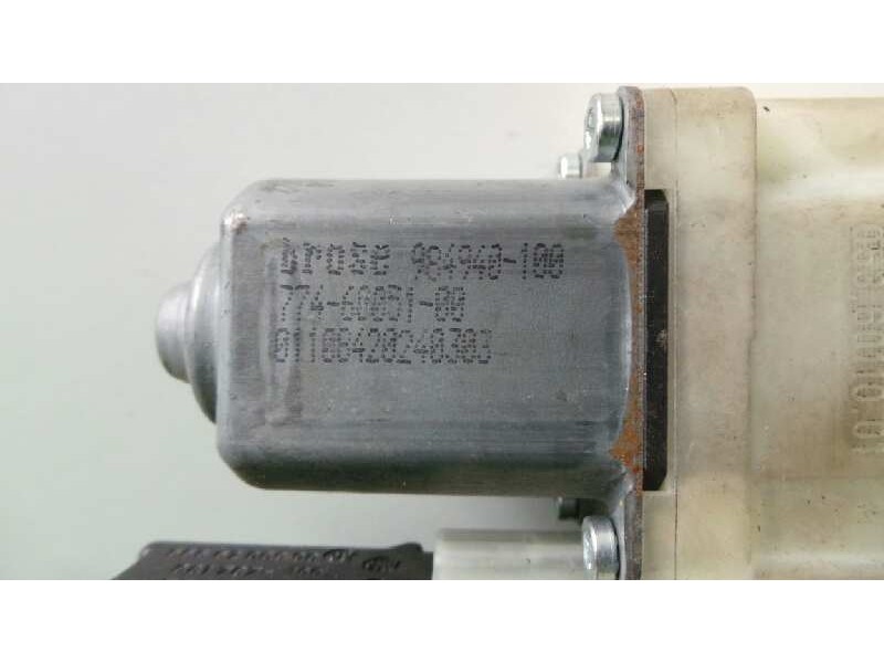 Recambio de motor elevalunas delantero izquierdo para citroën c4 coupe referencia OEM IAM 9681576780  