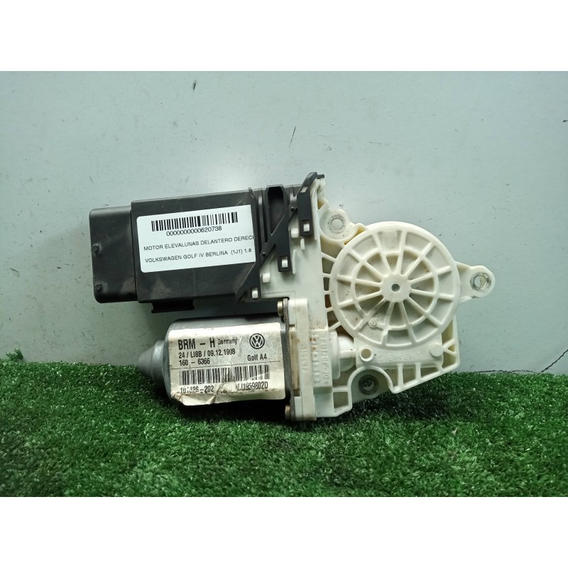 Recambio de motor elevalunas delantero derecho para volkswagen golf iv berlina (1j1) 1.8 referencia OEM IAM 1J1959802B-977610143