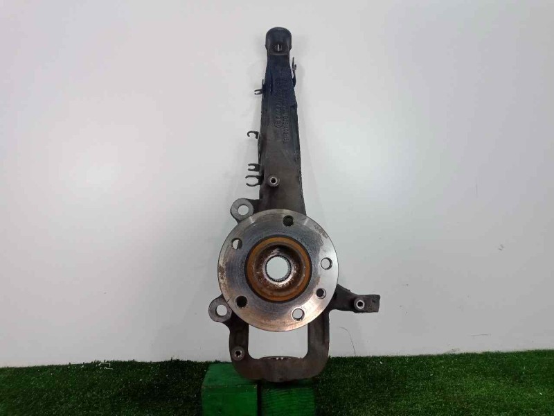 Recambio de mangueta delantera izquierda para volkswagen touareg (7la) 2.5 tdi referencia OEM IAM 7L6407257A  