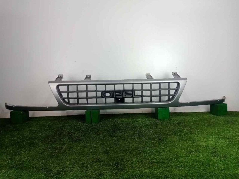 Recambio de rejilla delantera para opel frontera a 2.8 turbodiesel referencia OEM IAM SIN REFERENCIA  