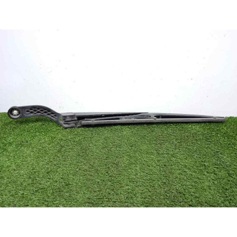 Recambio de brazo limpia trasero para toyota land cruiser (j15) 3.0 turbodiesel cat referencia OEM IAM 8524160150  