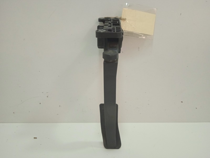 Recambio de potenciometro pedal para audi a6 berlina (4f2) 3.0 v6 24v tdi referencia OEM IAM 4F1723523A-6PV00898404 HELLA 6.PINE