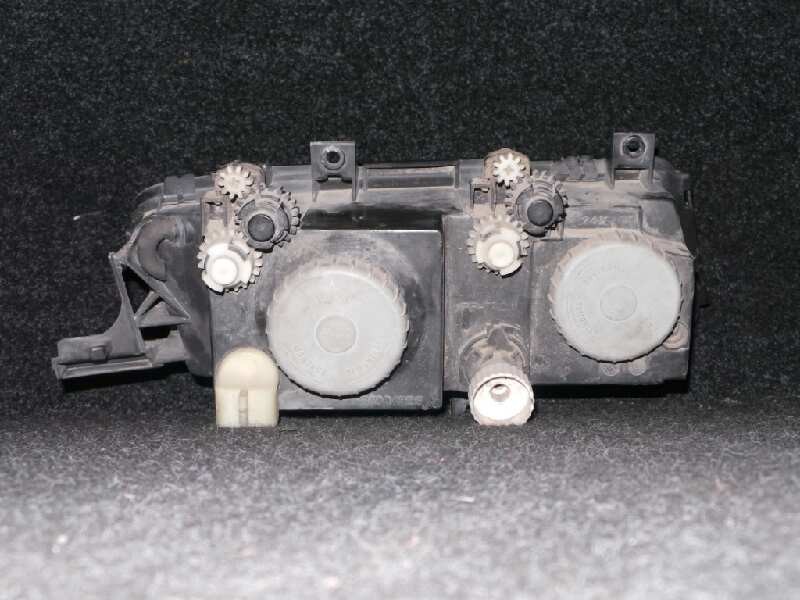 Recambio de faro izquierdo para lancia delta 1.9 turbodiesel cat referencia OEM IAM  93-99 PATILLA PARTIDA