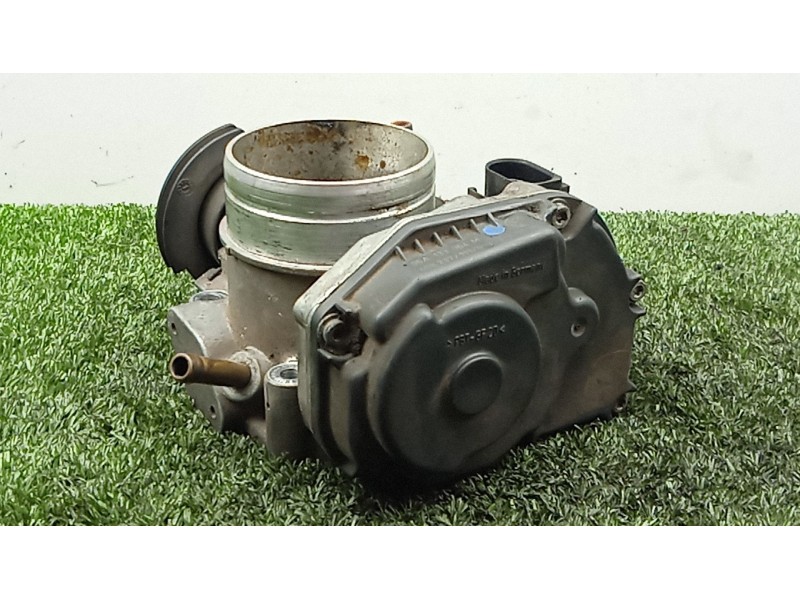 Recambio de caja mariposa para audi a3 (8l1) 1.8 referencia OEM IAM 06A133064M - 408237111015 VDO 5.PINES