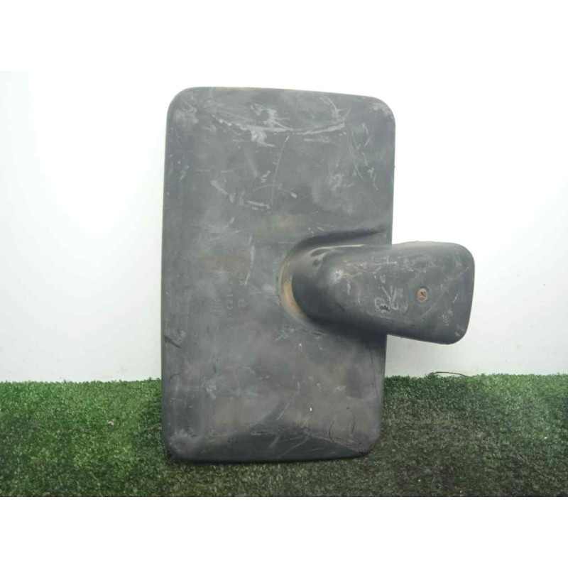 Recambio de retrovisor derecho para nissan atleon 3.0 td referencia OEM IAM  SUPERIOR NEGRO PLASTICO