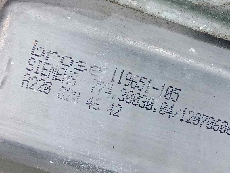 Recambio de elevalunas delantero izquierdo para mercedes-benz clase c (w203) berlina 2.0 compresor cat referencia OEM IAM A20372