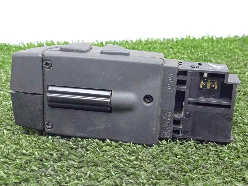 Recambio de mando volante para dacia dokker 1.5 blue dci diesel fap cat referencia OEM IAM 255522448R  