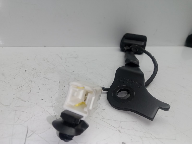 Recambio de enganche cinturon delantero derecho para peugeot 308 1.6 16v e-hdi fap referencia OEM IAM 54182-624287400A-02214R-06