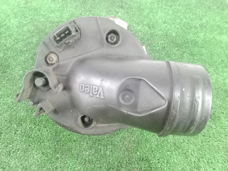 Recambio de alternador para bmw 5 (e39) 525 tds referencia OEM IAM SIN REFERENCIA VALEO 95AH - POLEA.FIJA - 5.CANALES