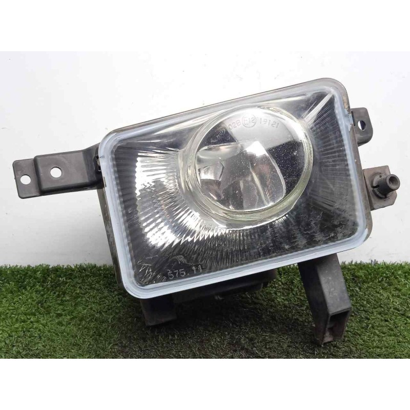 Recambio de faro antiniebla derecho para opel corsa c 1.3 16v cdti cat (z 13 dt / ln9) referencia OEM IAM 13118671  
