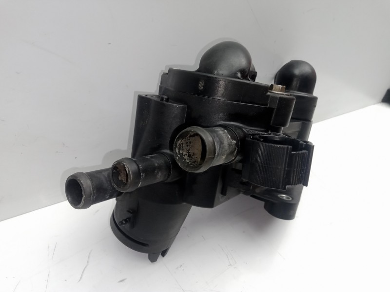 Recambio de termostato para seat ibiza (6l1) 1.4 16v referencia OEM IAM 032121111AP - 0321211181C  
