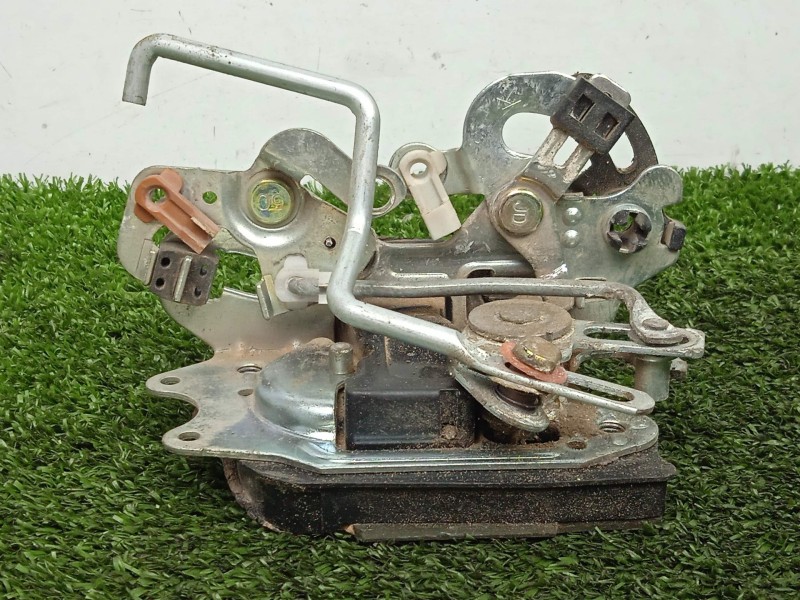 Recambio de cerradura puerta trasera izquierda para santana santana 350 santana 350 jlx referencia OEM IAM   