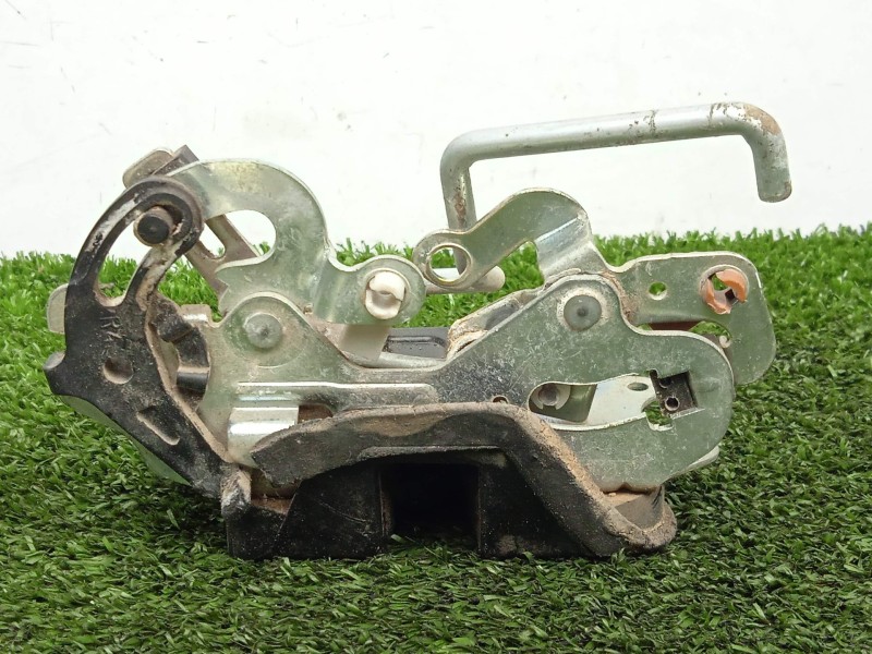 Recambio de cerradura puerta trasera izquierda para santana santana 350 santana 350 jlx referencia OEM IAM   