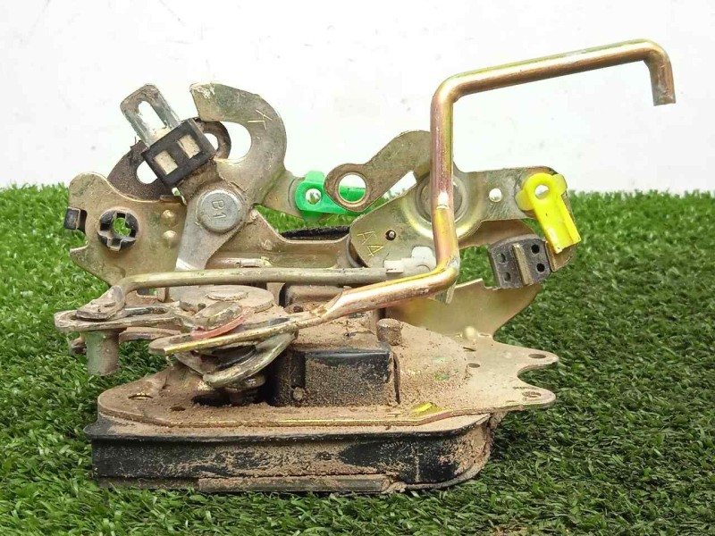 Recambio de cerradura puerta trasera derecha para santana santana 350 santana 350 jlx referencia OEM IAM   