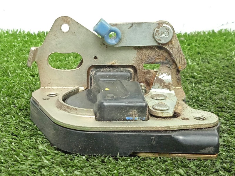 Recambio de cerradura maletero / porton para santana santana 350 santana 350 jlx referencia OEM IAM   