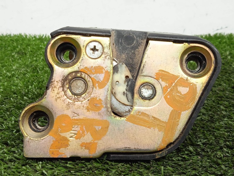 Recambio de cerradura maletero / porton para santana santana 350 santana 350 jlx referencia OEM IAM   