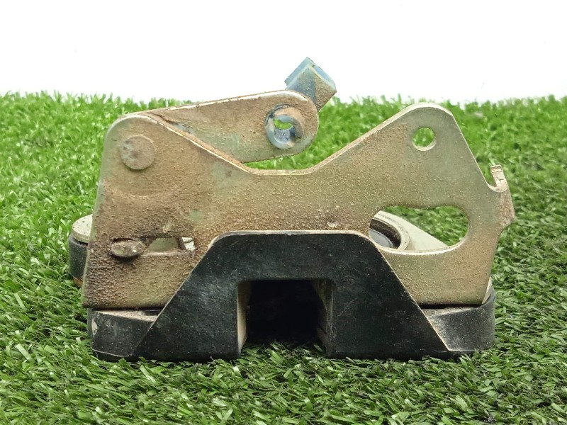 Recambio de cerradura maletero / porton para santana santana 350 santana 350 jlx referencia OEM IAM   