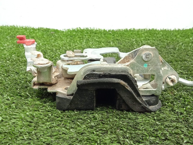 Recambio de cerradura puerta delantera derecha para santana santana 350 santana 350 jlx referencia OEM IAM   