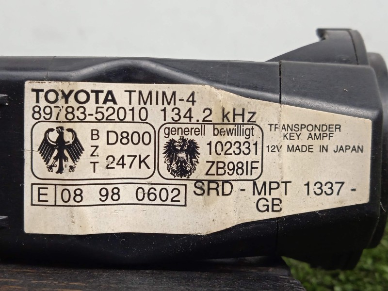 Recambio de antena para toyota yaris (ncp1/nlp1/scp1) 1.0 cat referencia OEM IAM 8978352010 - 08980602  