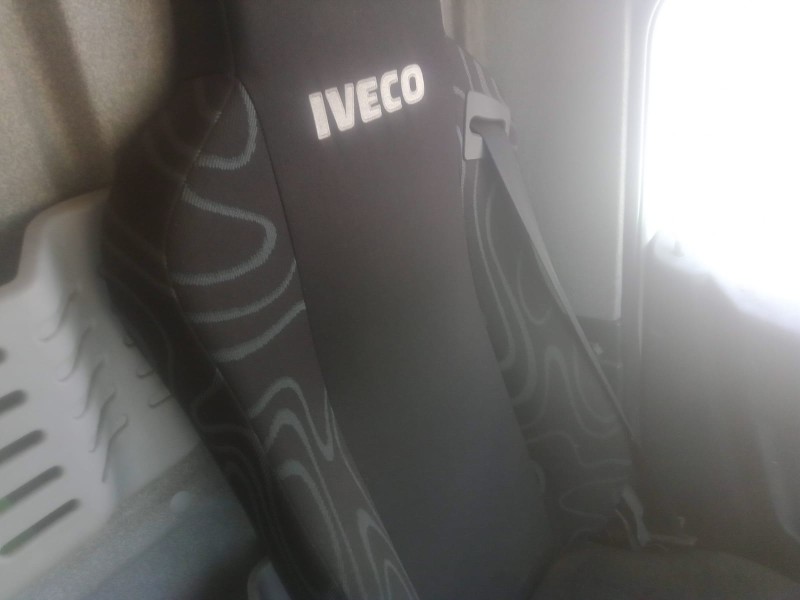 Recambio de asiento delantero izquierdo para iveco eurocargo 100e18 e5 referencia OEM IAM   