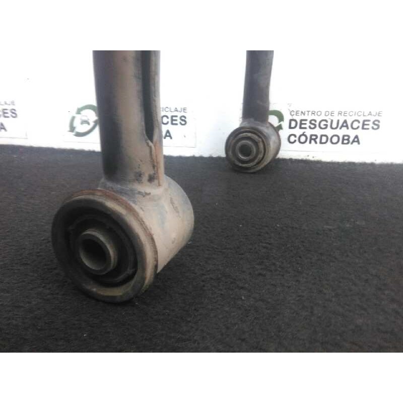 Recambio de brazo suspension superior delantero derecho para toyota land cruiser (j15) 3.0 turbodiesel cat referencia OEM IAM  R