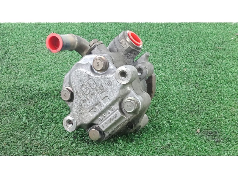 Recambio de bomba direccion para seat leon (1m1) 1.9 tdi referencia OEM IAM 1J0422154 KYB 100.BAR