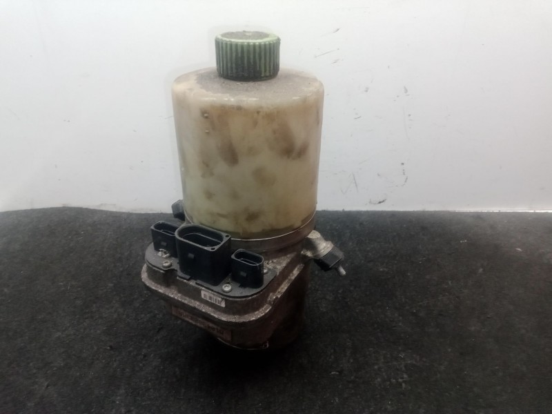 Recambio de bomba direccion para skoda roomster (5j7) 1.4 tdi referencia OEM IAM 6R0423156 TRW ELECTRICA