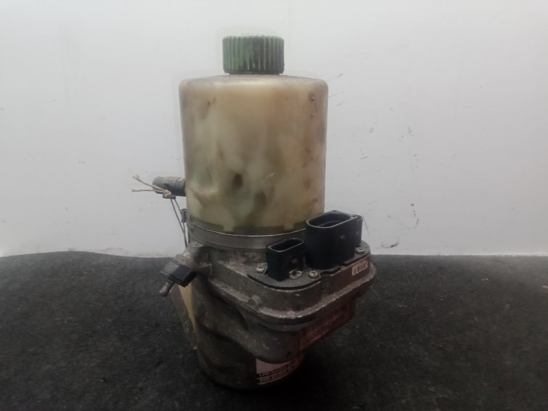 Recambio de bomba direccion para skoda roomster (5j7) 1.4 tdi referencia OEM IAM 6R0423156 TRW ELECTRICA