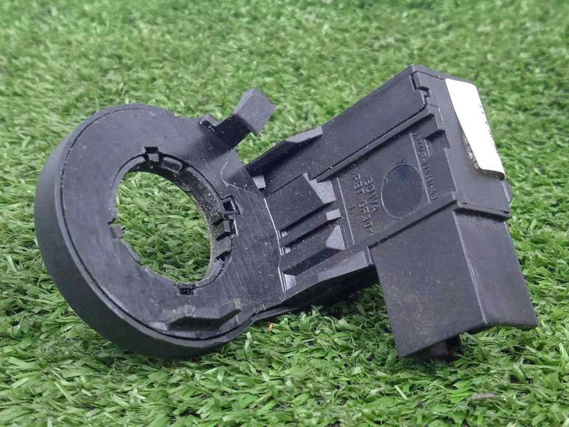 Recambio de antena para mazda 6 berlina (gg) 2.0 diesel cat referencia OEM IAM GJ6A66938A  