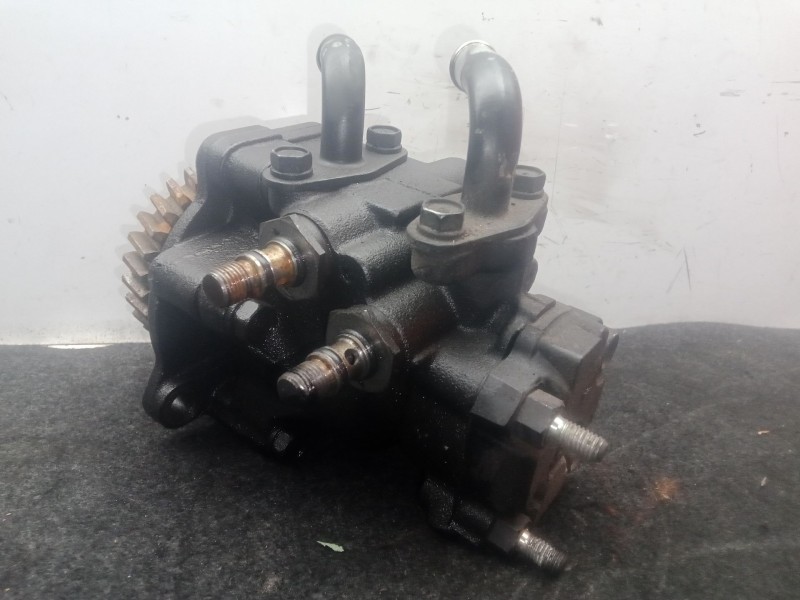 Recambio de bomba direccion para isuzu n-serie referencia OEM IAM 4HK1 - 4HE1  ISUZU - GMC - CHEVROLET