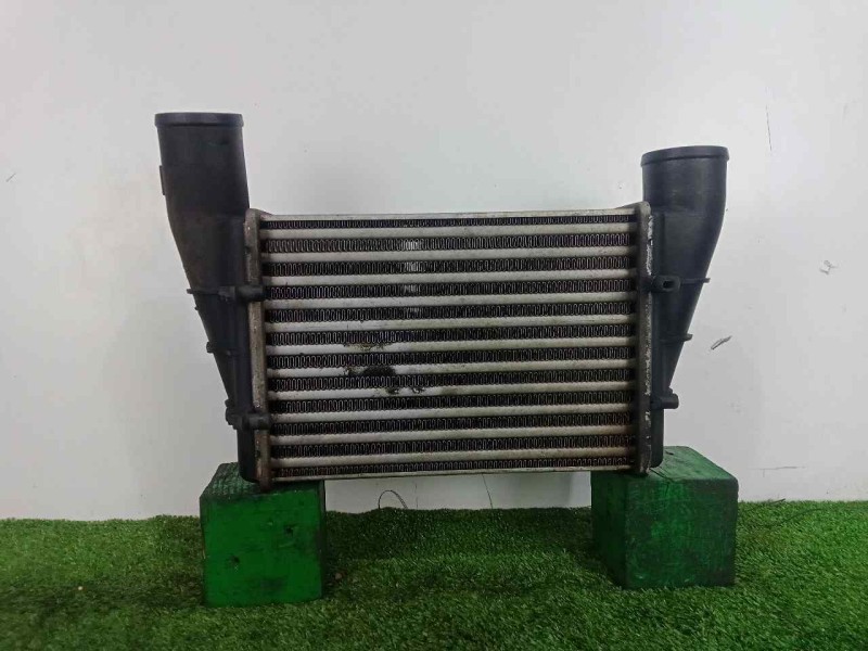 Recambio de intercooler para audi a4 berlina (b5) 1.9 tdi referencia OEM IAM 058145805A 175X240X67 ALUMINIO